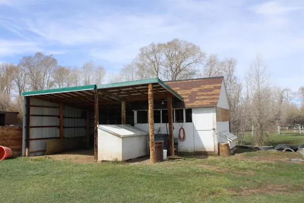 $499,000 | 12699 Highway 410, Robertson, WY 82944