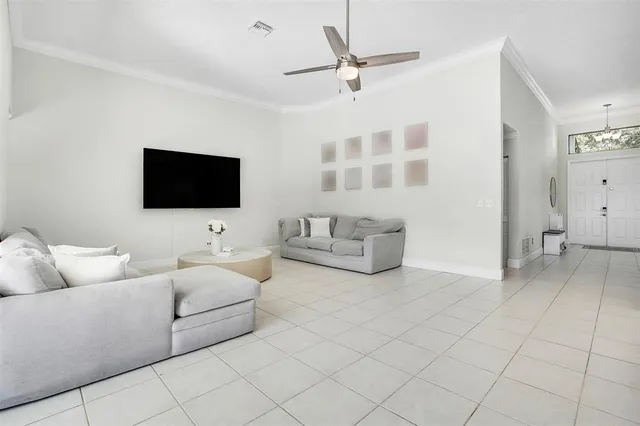 $5,200 | 10918 Northwest 56th Court, Coral Springs, FL 33076