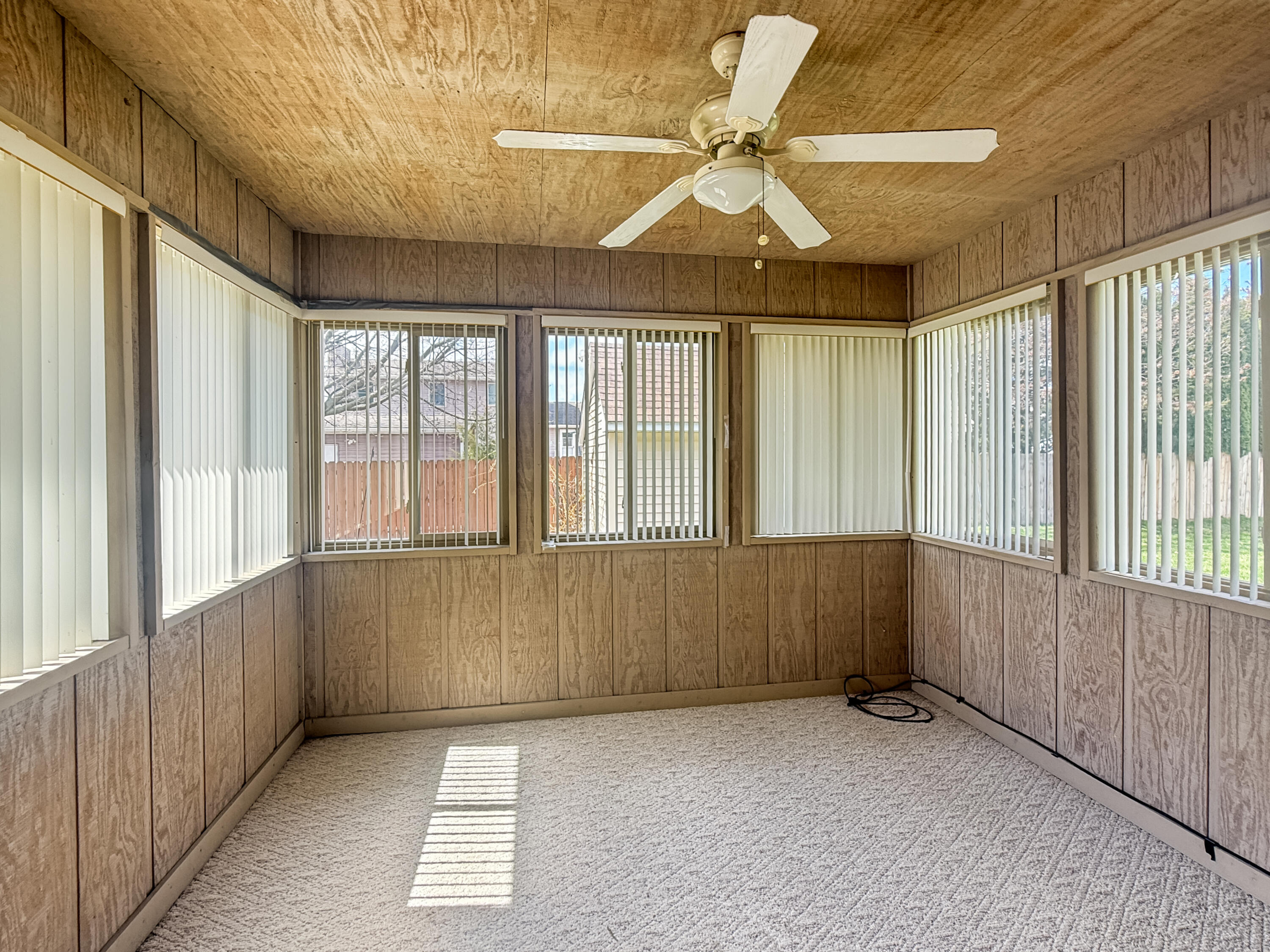 2962 Liberty Drive Crown Point, IN 46307 - Photo 12 of 18 an empty room with windows