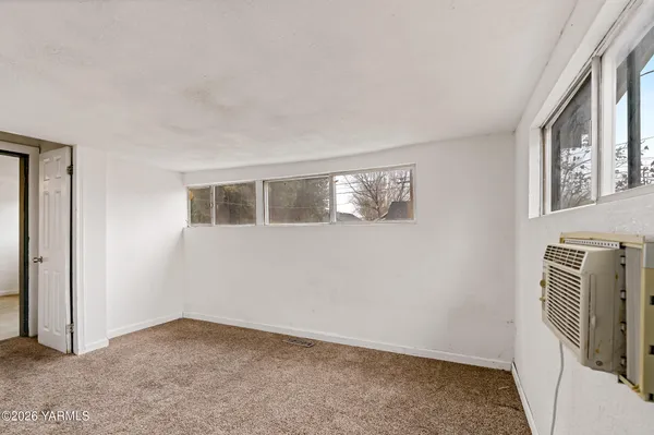 $287,000 | 717 South 8th Avenue, Yakima, WA 98902