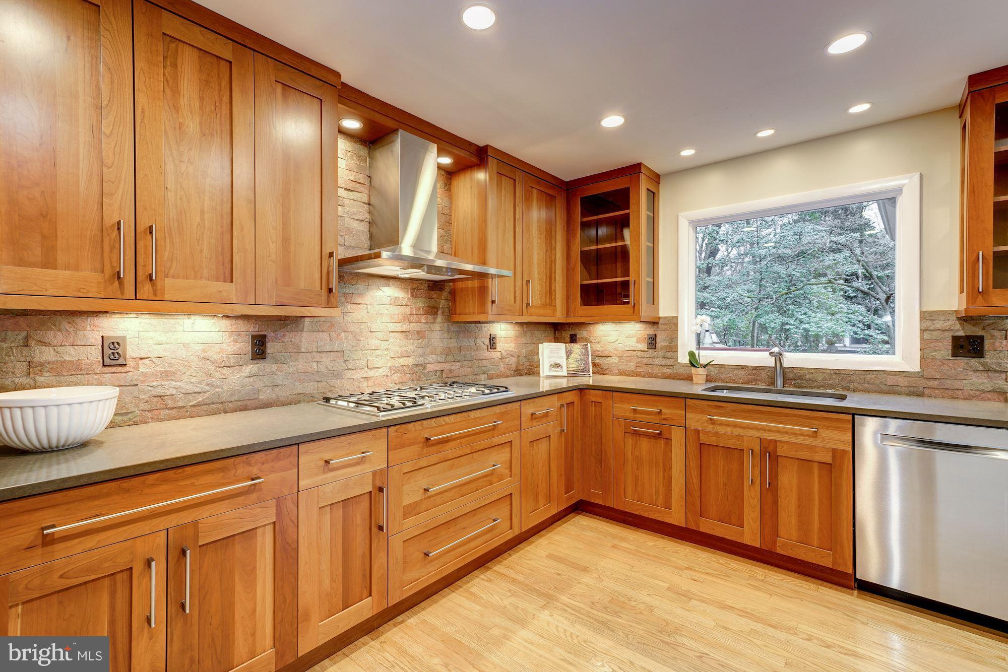 8023 Fenway Road Bethesda, MD 20817 - Photo 13 of 50 Gallery Image 13