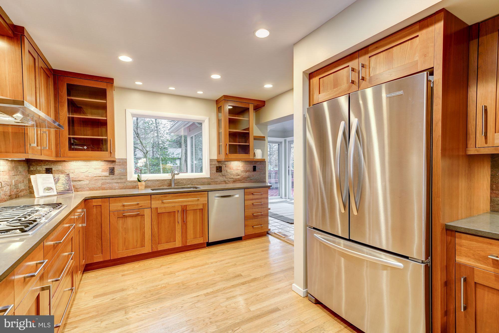 8023 Fenway Road Bethesda, MD 20817 - Photo 14 of 50 Gallery Image 14