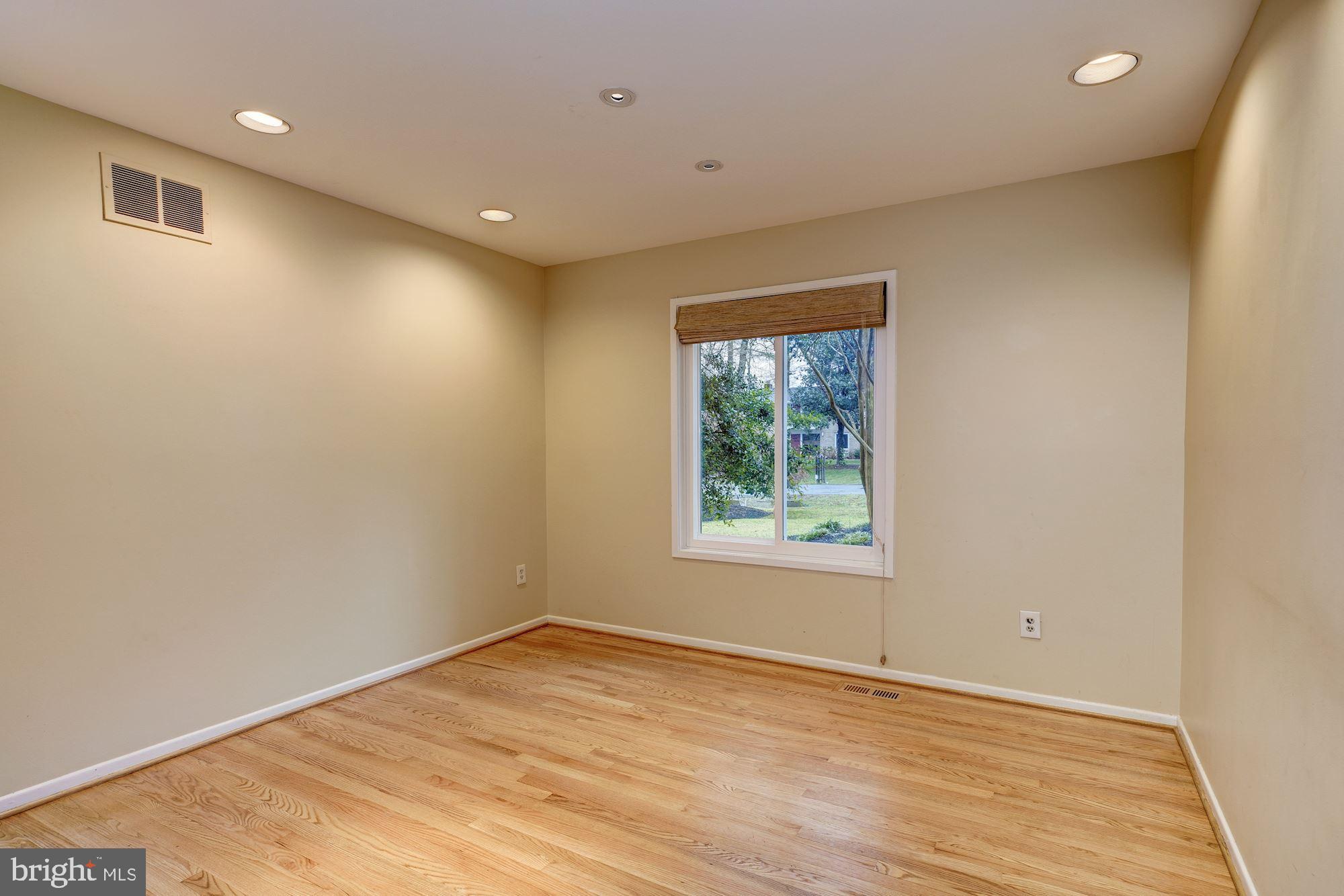 8023 Fenway Road Bethesda, MD 20817 - Photo 10 of 50 Gallery Image 10