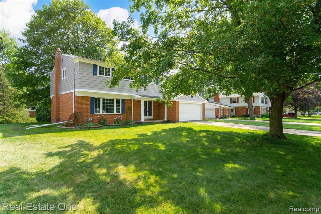 32601 West 13 Mile Road Farmington Hills, MI 48334 - Photo 2 of 53