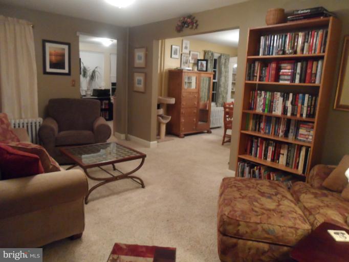 7 Arrowship Road Baltimore, MD 21222 - Photo 8 of 30 Living Room