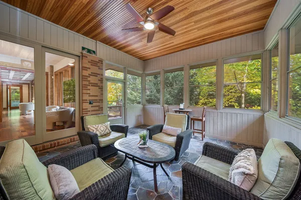 $2,599,000 | 908 Julian Court, Naperville, IL 60540