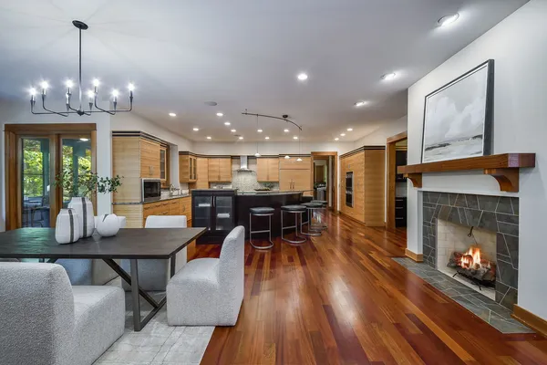 $2,599,000 | 908 Julian Court, Naperville, IL 60540