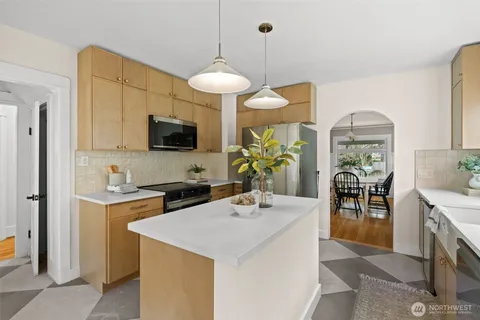 $900,000 | 3009 North 22nd Street, Tacoma, WA 98406