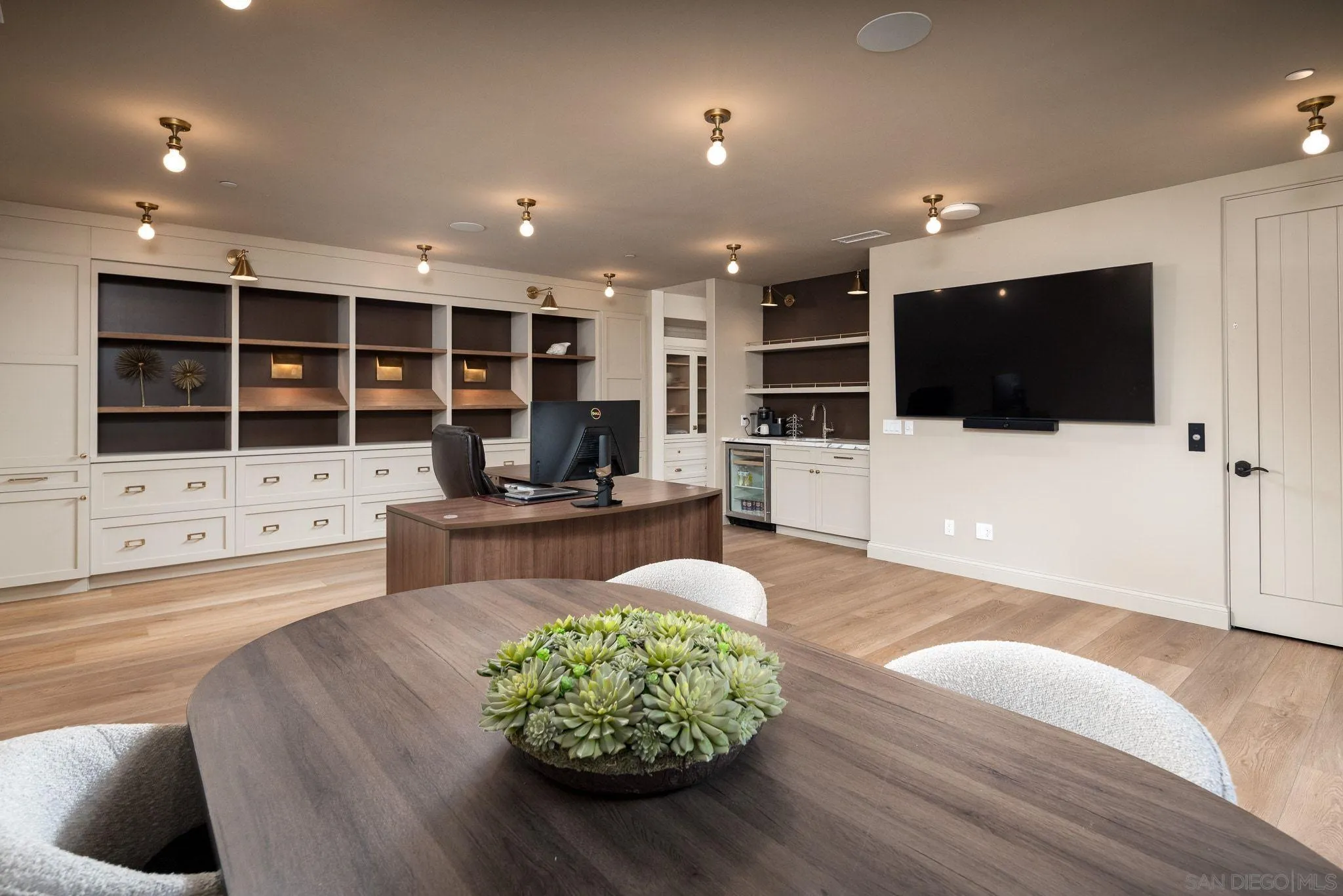 6404 Mimulus Rancho Santa Fe, CA 92067 - Photo 25 of 35