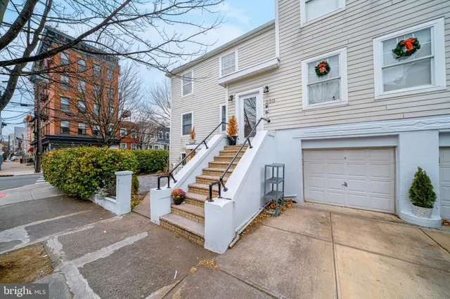 a view of an entryway with seating space