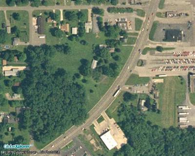 2603 Elm Road Northeast Warren, OH 44483 - Photo 1 of 1 Satellite view of property. Goes from heavily treed area of Wilson, all the way to the 2nd house going North. Total of 9 parcels (6 on Elm, 3 on Wilson).