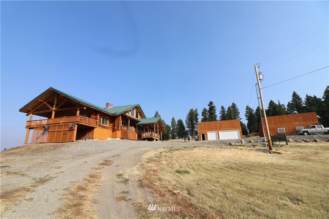 2677 State Rte 20 Wauconda, WA 98859 - Photo 2 of 39