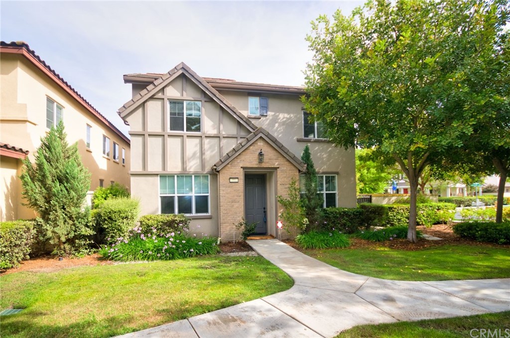 11 Bedstraw Loop Ladera Ranch, CA 92694 - Photo 1 of 1 a view of a house with a yard