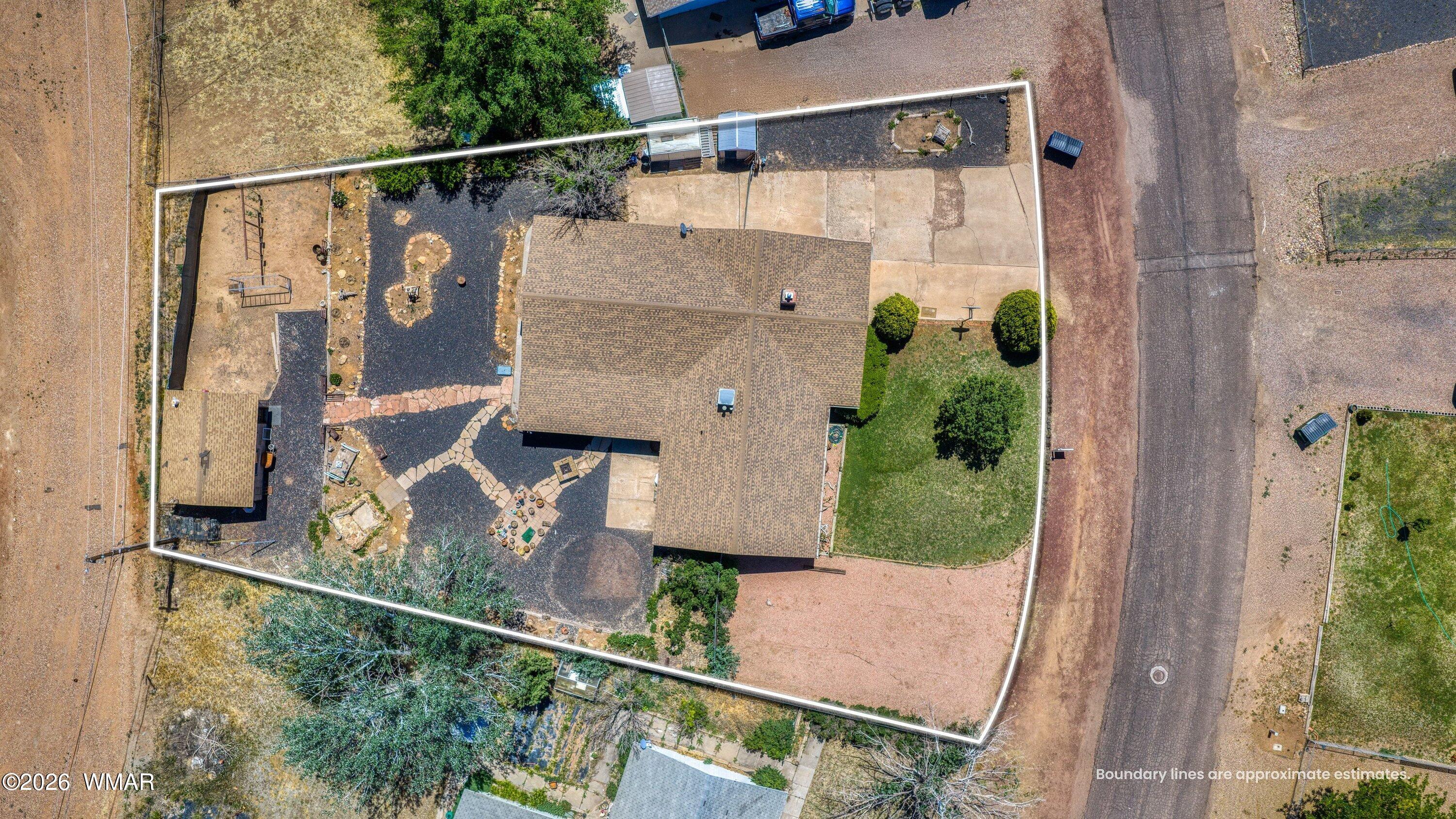 1114 Ranch Road Taylor, AZ 85939 - Photo 4 of 32 a bird view of a balcony
