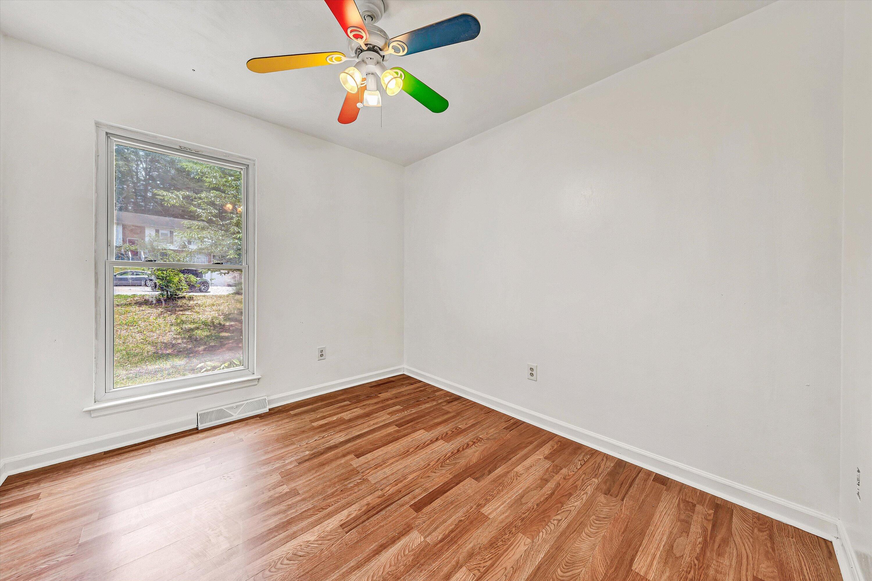 4064 Crawford Road Roanoke, VA 24018 - Photo 11 of 33 11-DSC00274