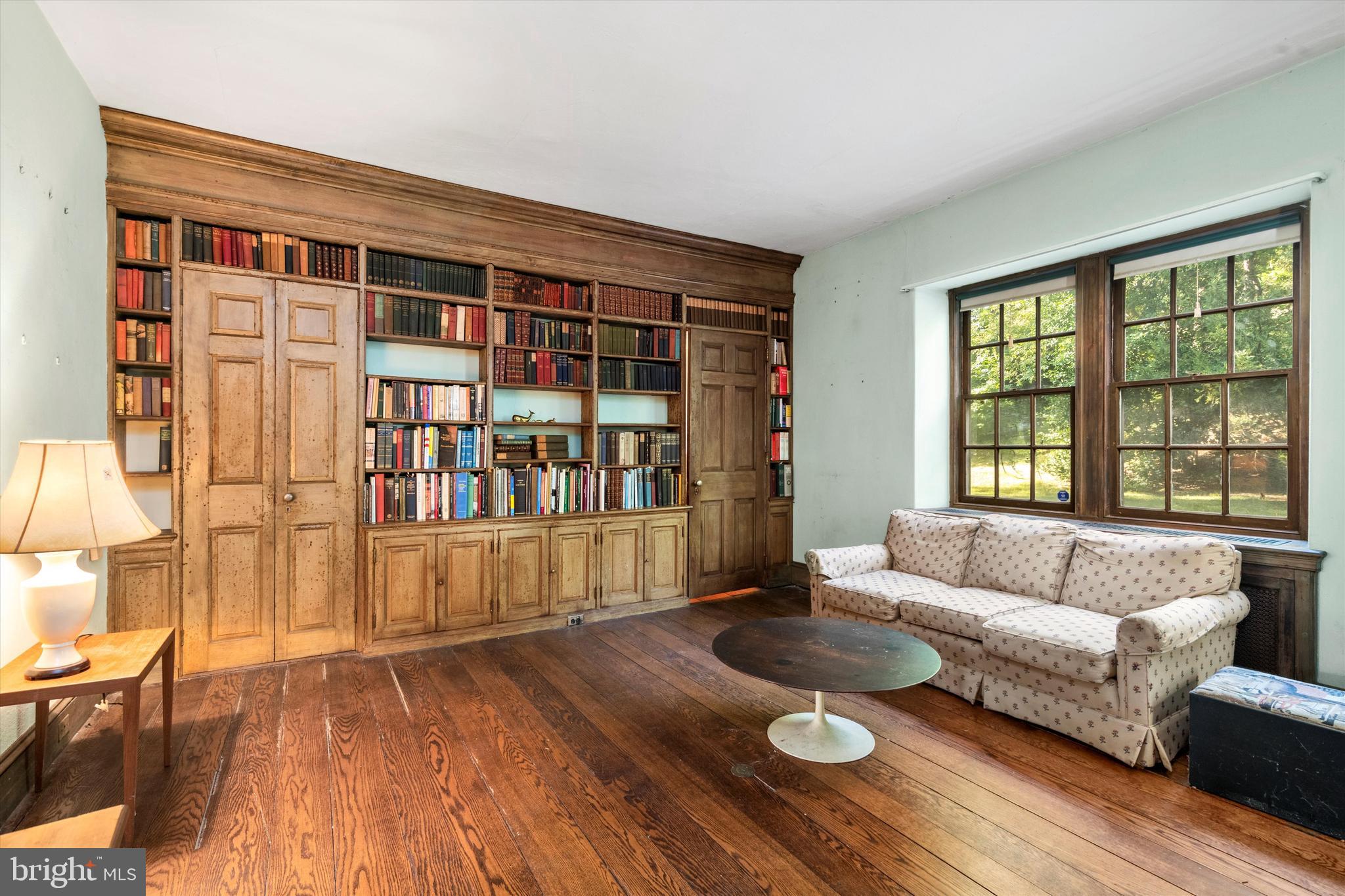 31 West Bells Mill Road Philadelphia, PA 19118 - Photo 13 of 32