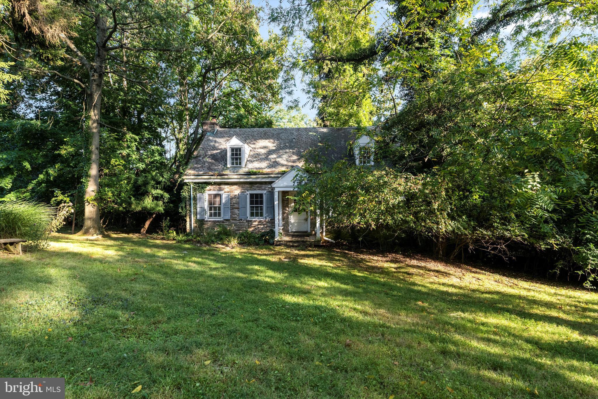 31 West Bells Mill Road Philadelphia, PA 19118 - Photo 30 of 32