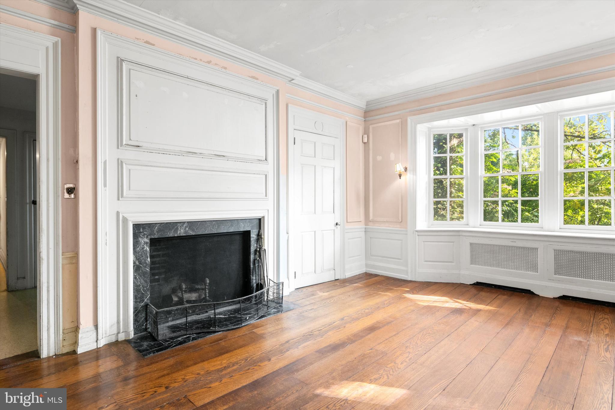 31 West Bells Mill Road Philadelphia, PA 19118 - Photo 10 of 32