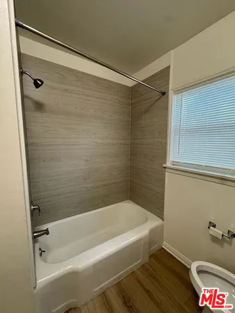 $2,499 | 127 North Doheny Drive, Unit 127 5, West Hollywood, CA 90048