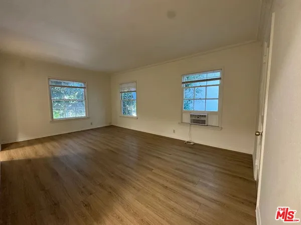 $2,499 | 127 North Doheny Drive, Unit 127 5, West Hollywood, CA 90048