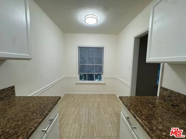 $2,499 | 127 North Doheny Drive, Unit 127 5, West Hollywood, CA 90048