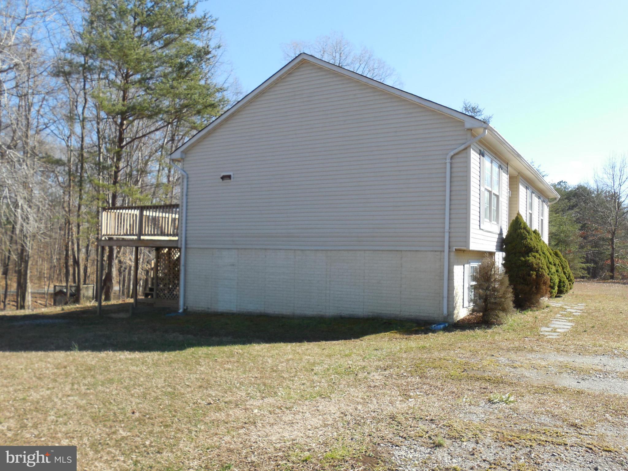 275 Cedar Ridge Drive Ruther Glen, VA 22546 - Photo 3 of 25