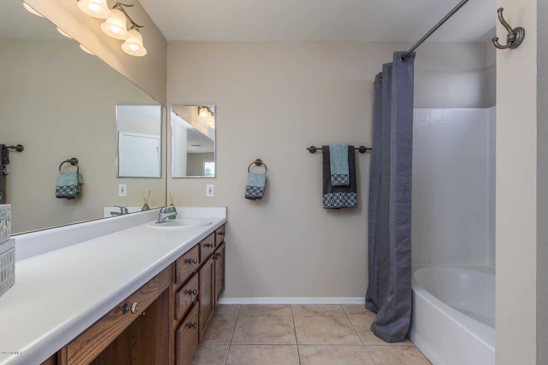 12721 West Calavar Road El Mirage, AZ 85335 - Photo 22 of 32 12721 W Calavar Rd El Mirage (20)