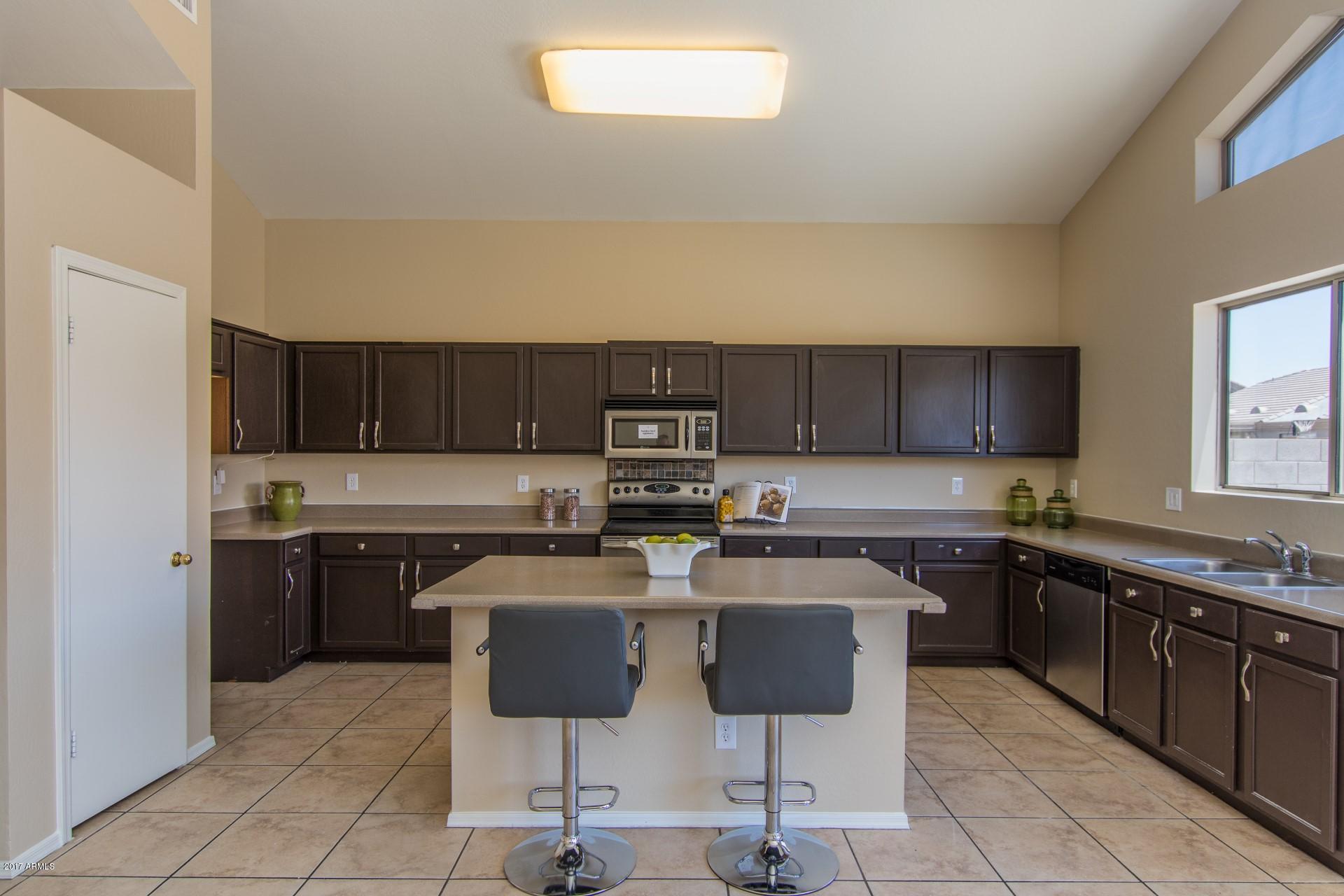 12721 West Calavar Road El Mirage, AZ 85335 - Photo 4 of 32 12721 W Calavar Rd El Mirage (5)