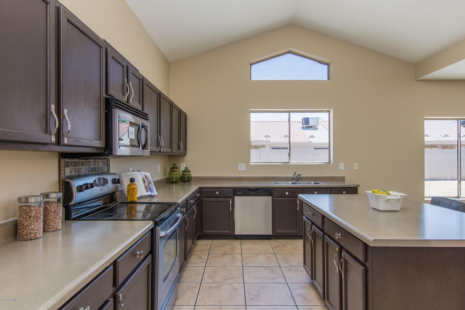 12721 West Calavar Road El Mirage, AZ 85335 - Photo 5 of 32 12721 W Calavar Rd El Mirage (6)