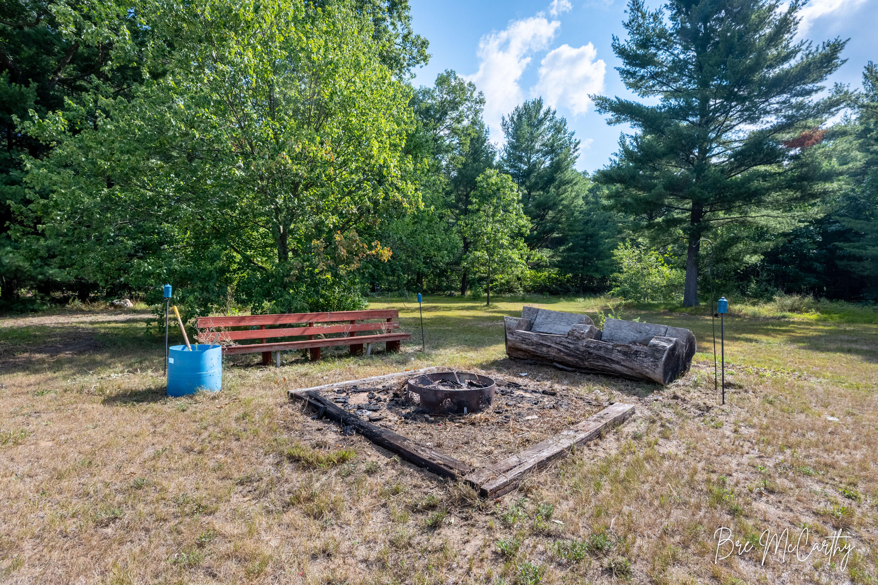 1634 Chatterson Road Muskegon, MI 49442 - Photo 32 of 43 Backyard