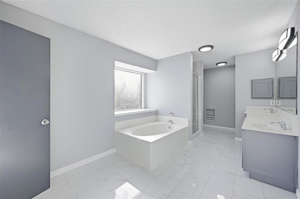 9094 Blue Ridge Trail Fort Worth, TX 76118 - Photo 28 of 40