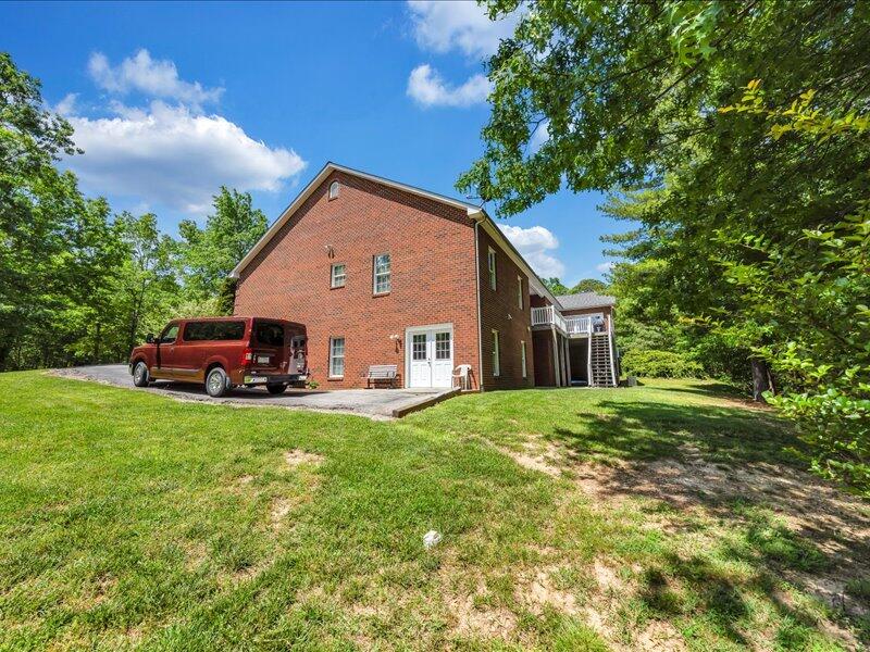 2780 New Ridge Road Elliston, VA 24087 - Photo 16 of 74 14-MIB06230