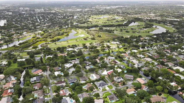 $897,000 | 6150 Southwest 7th Street, Plantation, FL 33317