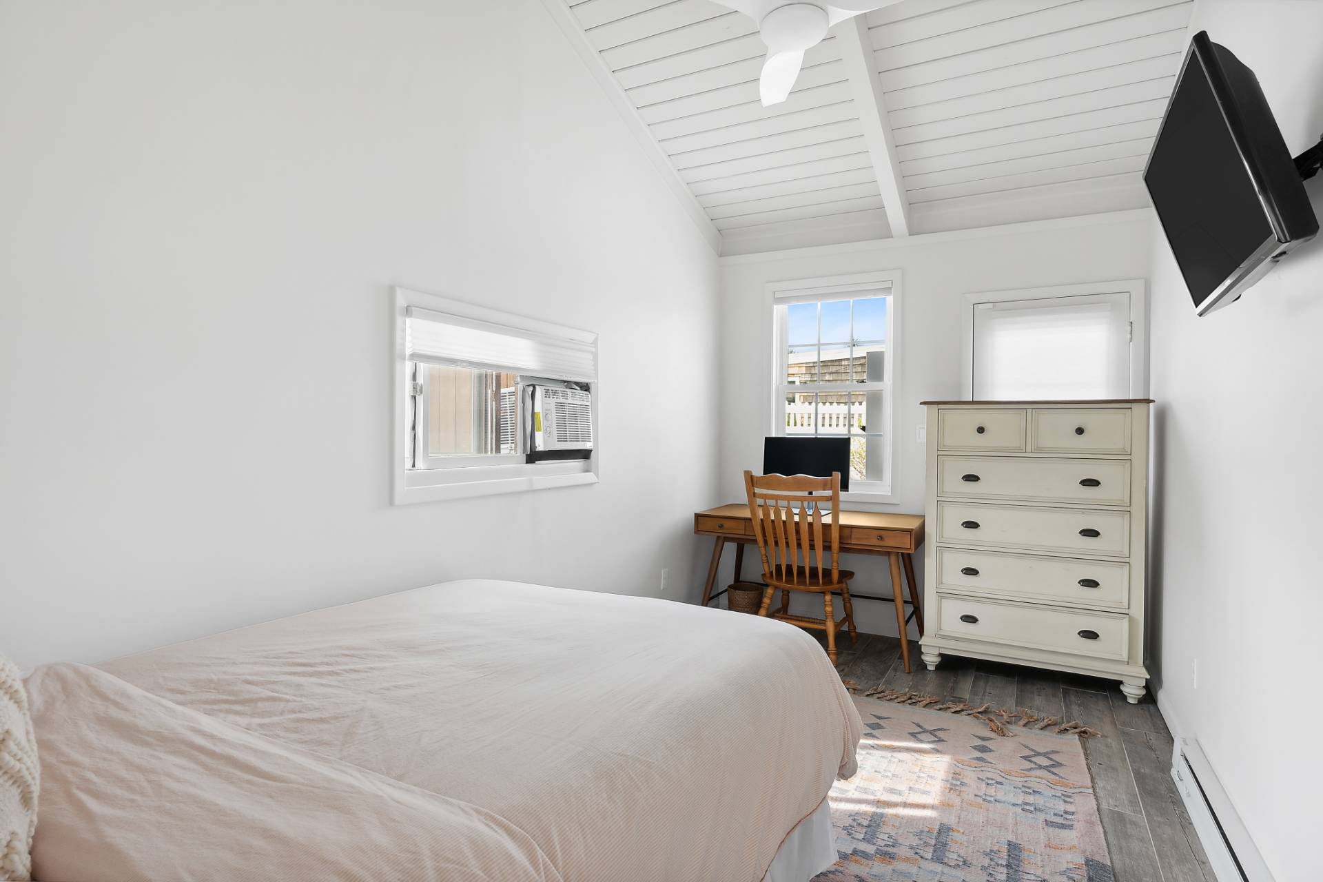 1 Shadbush Road Montauk, NY 11954 - Photo 14 of 19