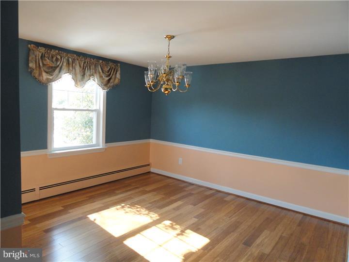 809 Bluebell Road Warminster, PA 18974 - Photo 13 of 23 Gallery Image 13