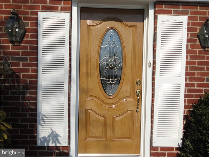 809 Bluebell Road Warminster, PA 18974 - Photo 4 of 23 Gallery Image 4