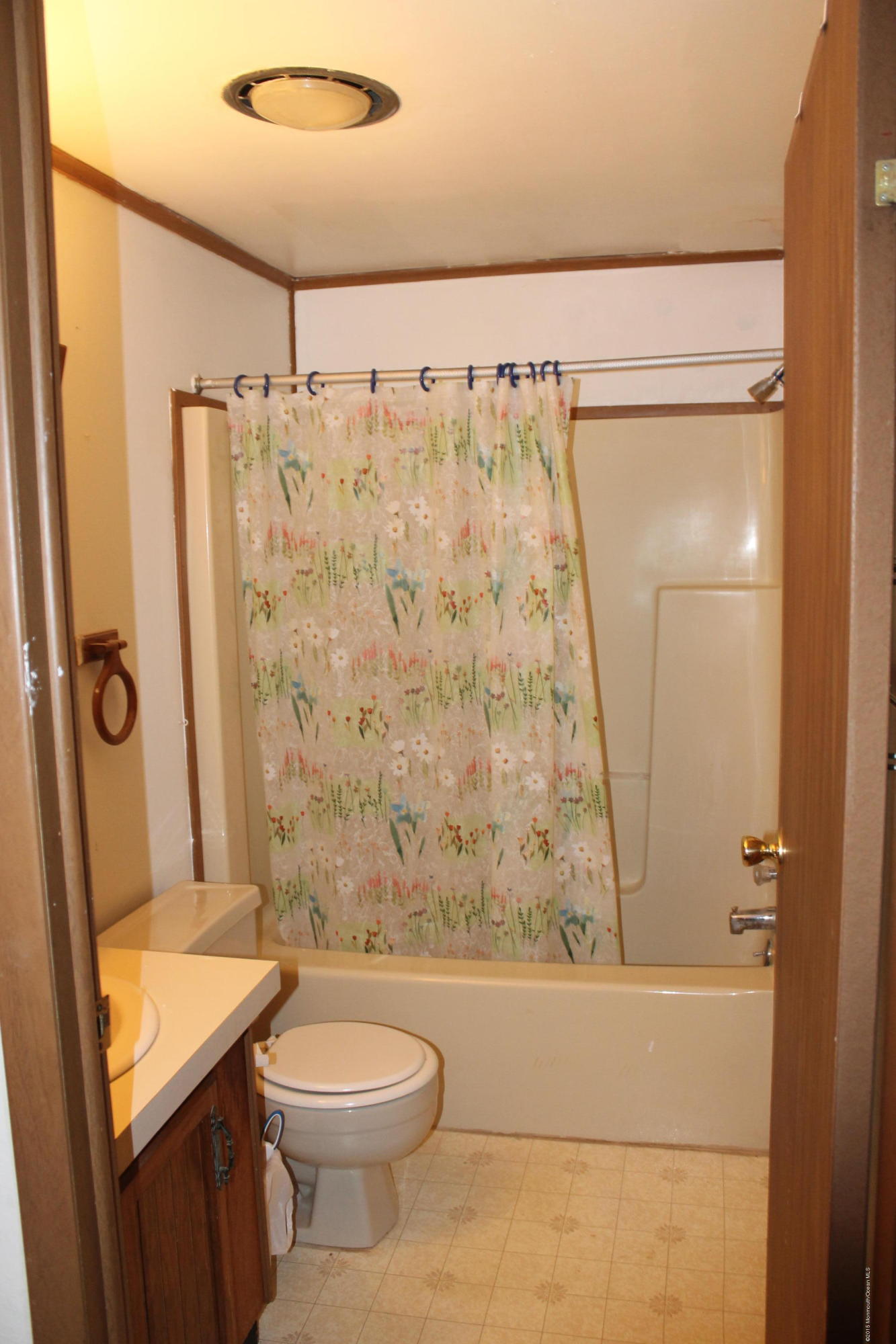 185 Cedar Swamp Road Jackson, NJ 08527 - Photo 14 of 36 a bathroom with a toilet sink and shower