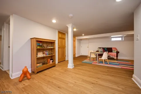 $949,000 | 7 Sunset Terrace, Maplewood, NJ 07040