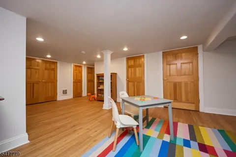 $949,000 | 7 Sunset Terrace, Maplewood, NJ 07040