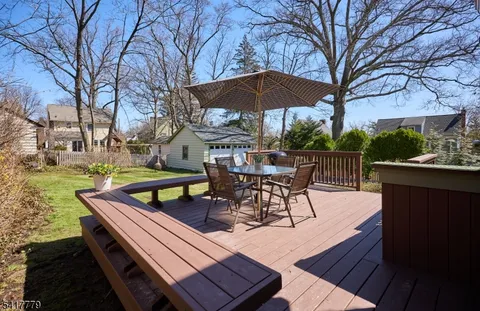 $949,000 | 7 Sunset Terrace, Maplewood, NJ 07040