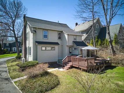 $949,000 | 7 Sunset Terrace, Maplewood, NJ 07040