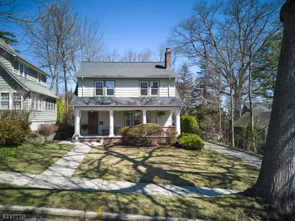$949,000 | 7 Sunset Terrace, Maplewood, NJ 07040