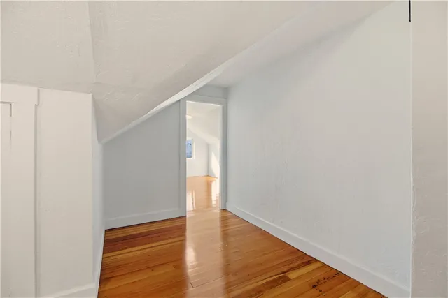 $2,100 | 31 Bayside Avenue, Unit 4, Newport, RI 02840