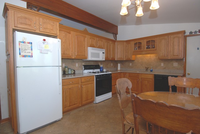 8808 Regnier Road Hebron, IL 60034 - Photo 10 of 20
