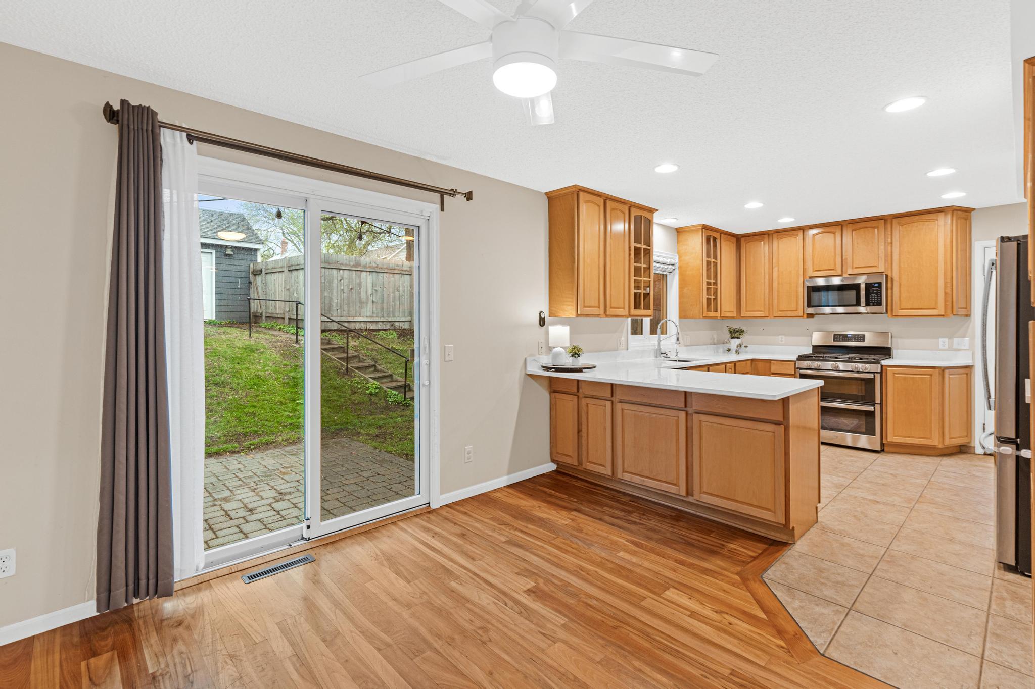 453 Pascal Street South St. Paul, MN 55105 - Photo 7 of 33