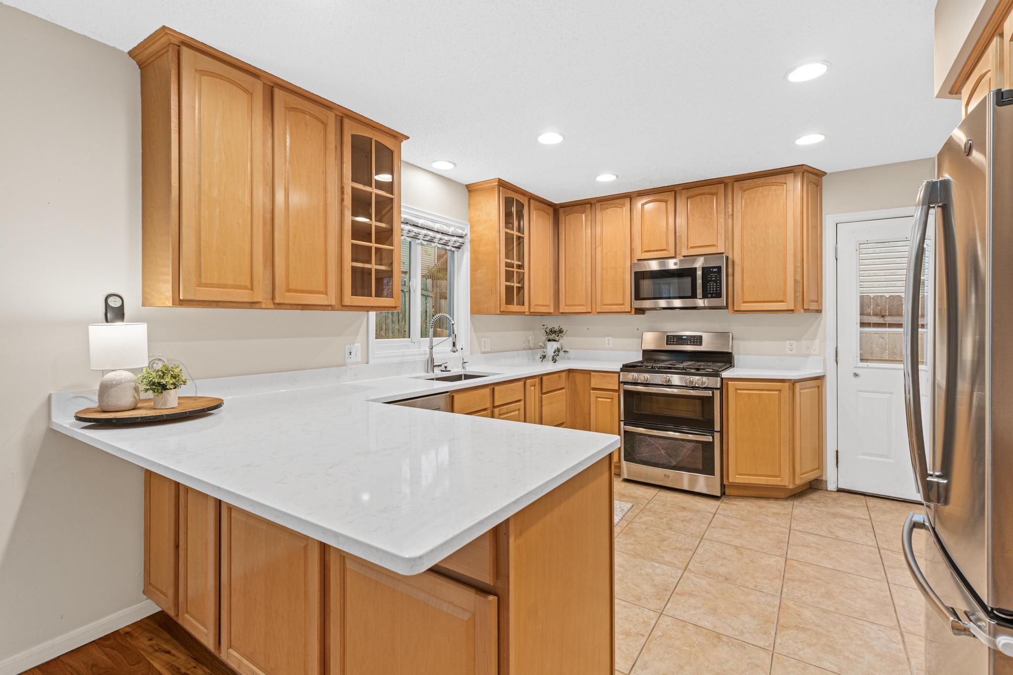 453 Pascal Street South St. Paul, MN 55105 - Photo 9 of 33