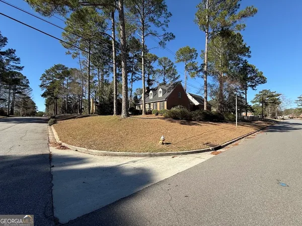 $299,000 | 2601 Ridgewood Lane, Albany, GA 31707