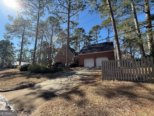 $320,000 | 2601 Ridgewood Lane, Albany, GA 31707