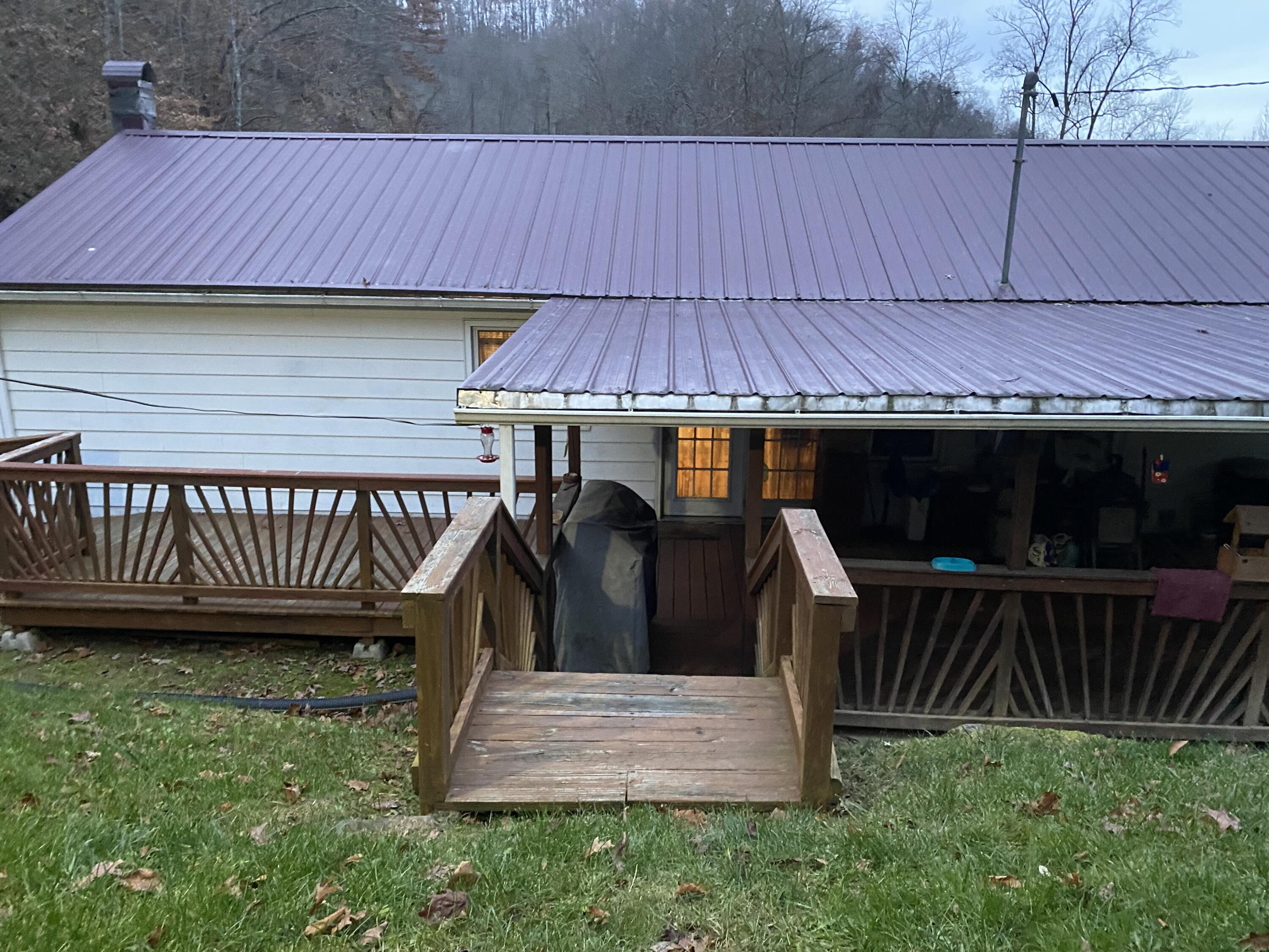 4552 Coeburn Road Coeburn, VA 24230 - Photo 20 of 24 IMG_2802