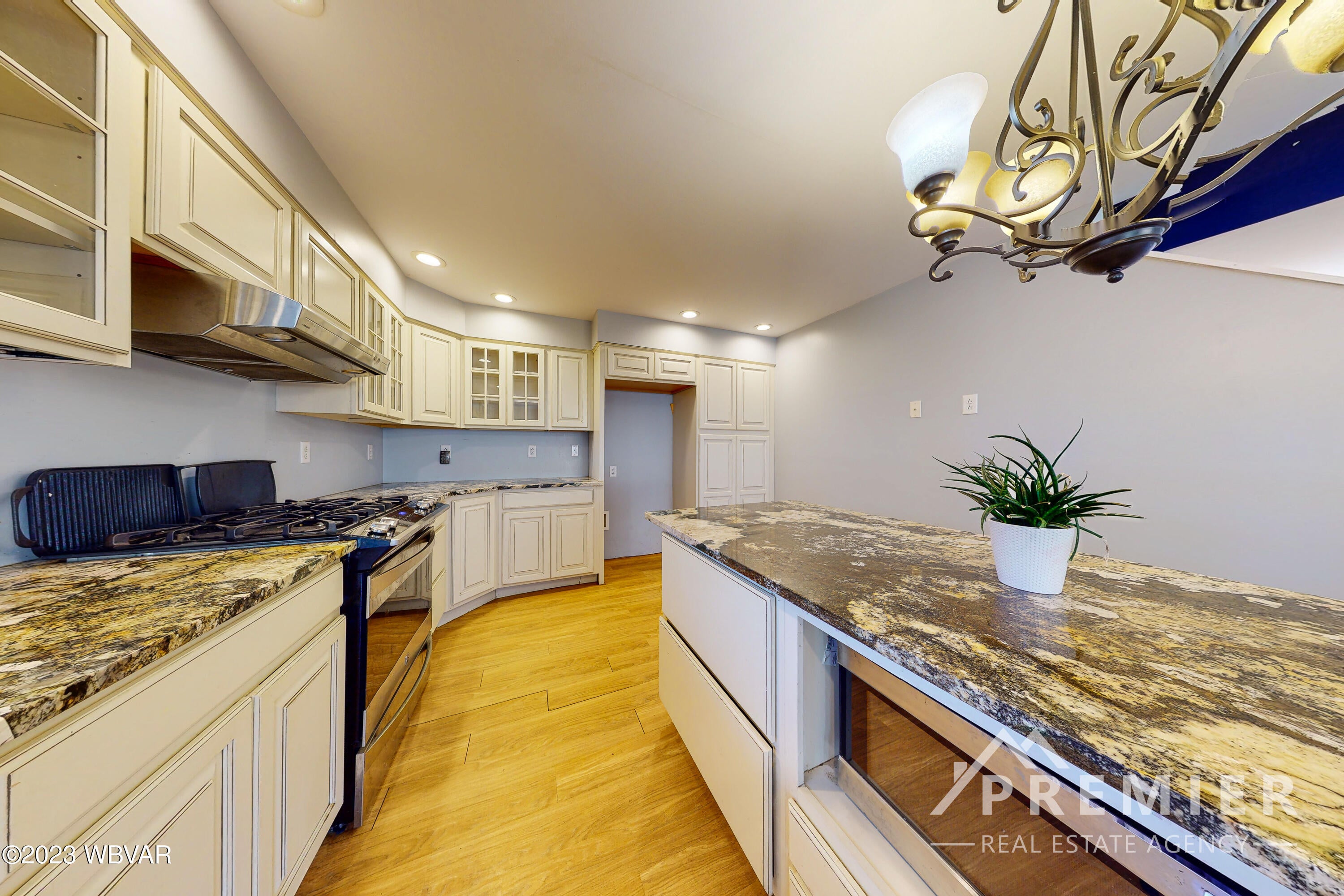 1622 Lick Run Road Williamsport, PA 17701 - Photo 4 of 36 Gallery Image 4